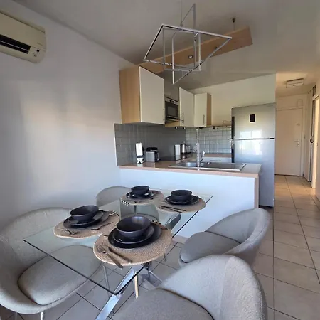 公寓 Charming 2 Bedroom With Sea View, Pool And Parking