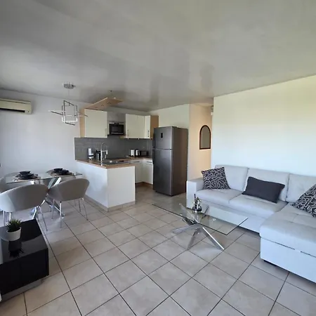 Charming 2 Bedroom With Sea View, Pool And Parking * 昂蒂布